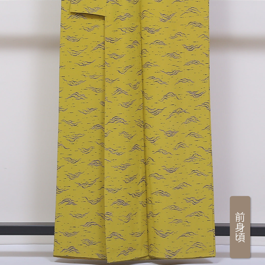 小紋 袷 身丈161cm 裄65cm 黄系 山 モダン 正絹 Aランク 1215-01803-3423