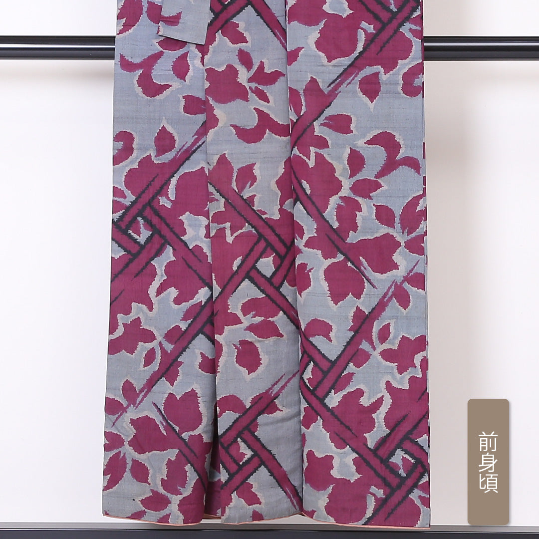 アンティーク 銘仙の着物 袷 身丈150cm 裄丈62cm 正絹 Cランク バチ衿 Sサイズ 檜垣 花柄 水色系 PO 1223-03307
