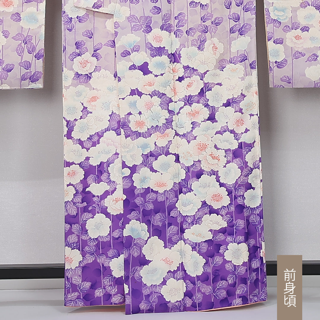 振袖 身丈160cm 裄丈63.5cm Cランク 正絹 袷 広衿 L 銀駒刺繍 牡丹 フォーマル 独創的 華やか 紫系 1213-F0481
