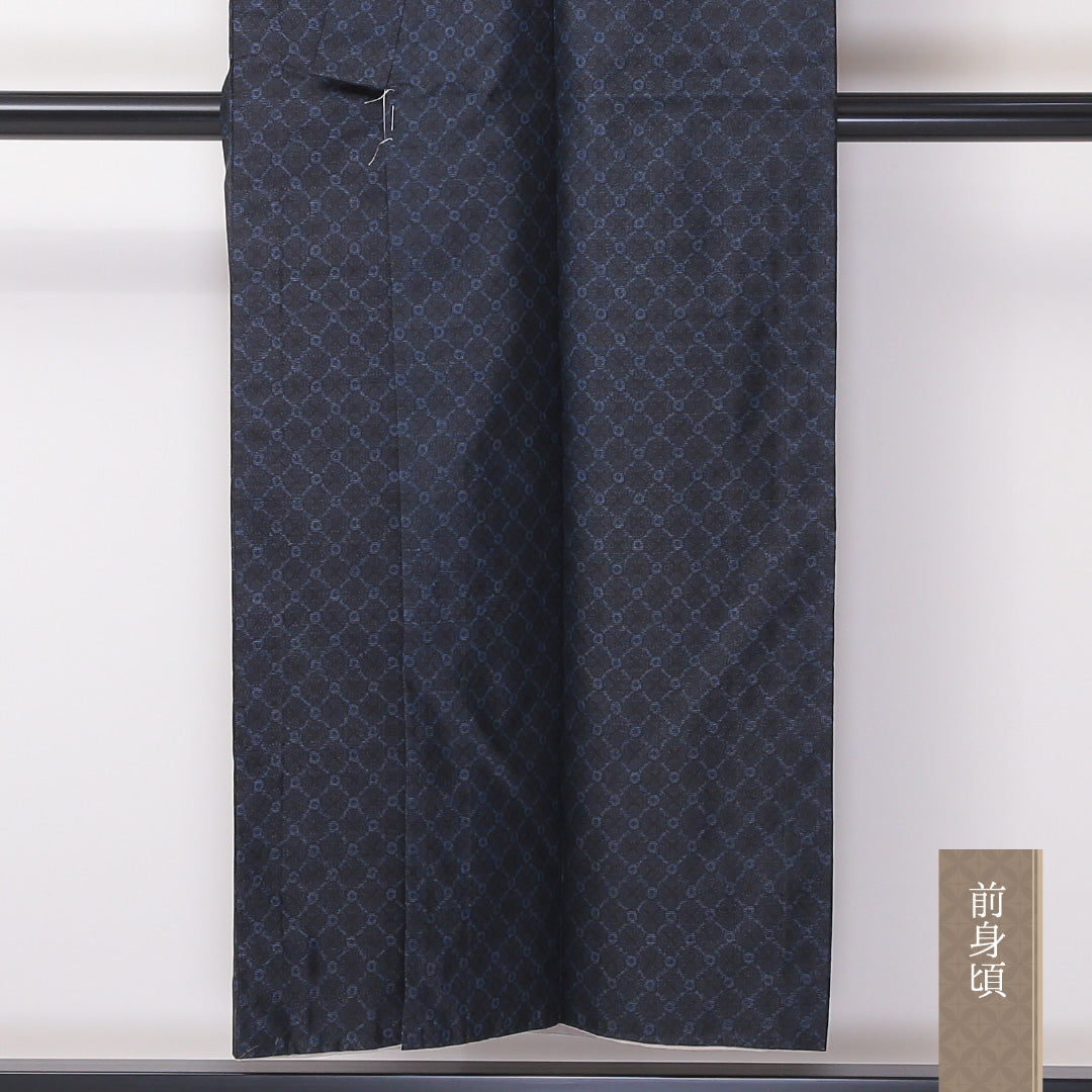 大島紬 袷 身丈149cm 裄丈60cm 正絹 Aランク インフォーマル 広衿 XSサイズ 菱 紺系 RP 1223-03583