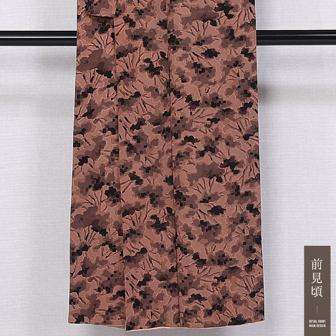 アンティーク 小紋 (ちりめん) 袷 身丈144cm 裄丈61cm 正絹 Bランク バチ衿 XSサイズ 創作柄 ちりめん 茶系 RP 1221-11285