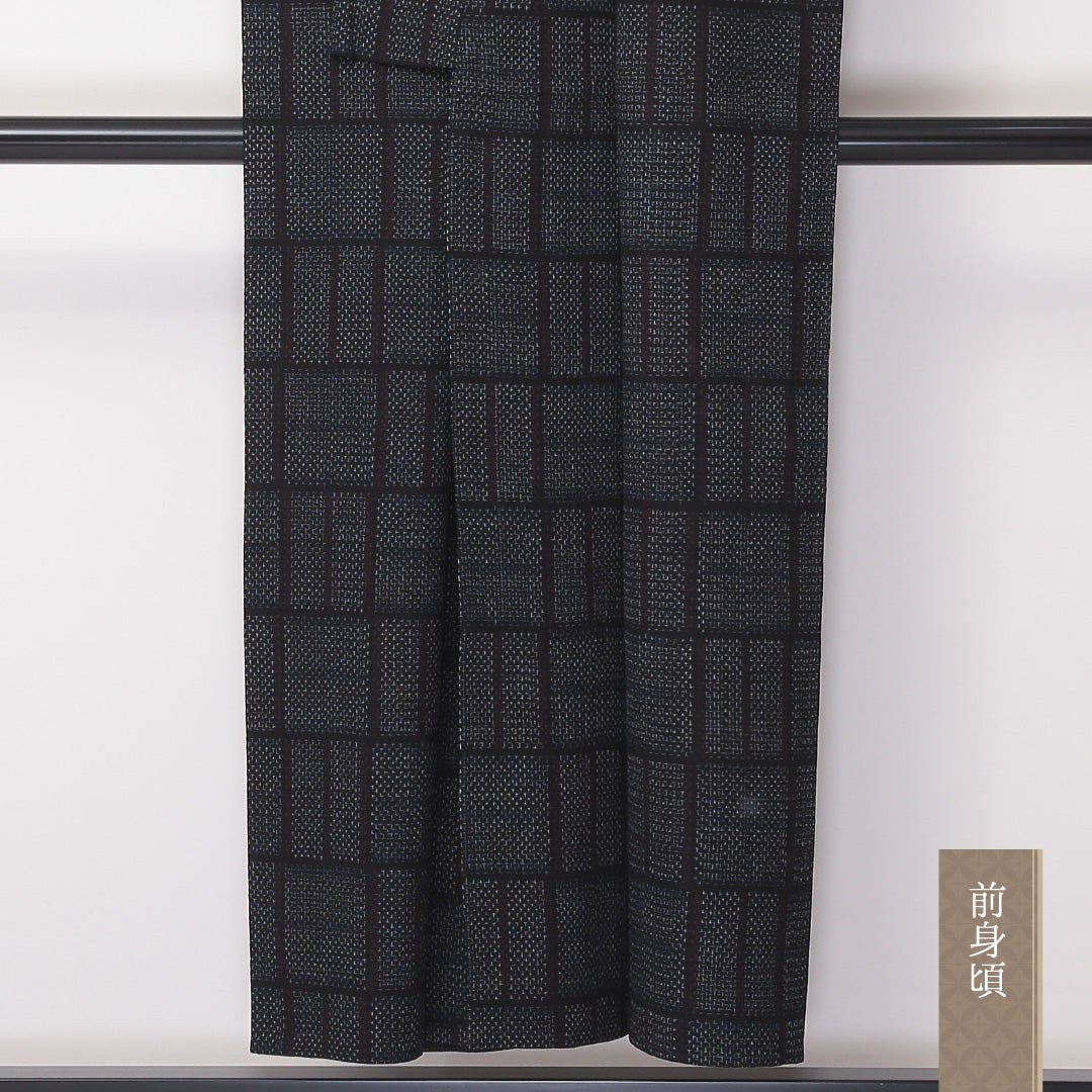 洗える着物 ウールの紬 単衣 身丈149cm 裄丈62cm ウール Sランク カジュアル 広衿 XSサイズ 格子 紺系 RP 1223-03444