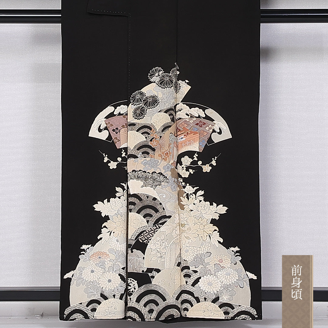 アンティーク 黒留袖 身丈157cm 裄丈62.5cm 袷 五つ紋 五三桐 正絹 Aランク 広衿 菊 牡丹 青海波 梅 1211-F0375
