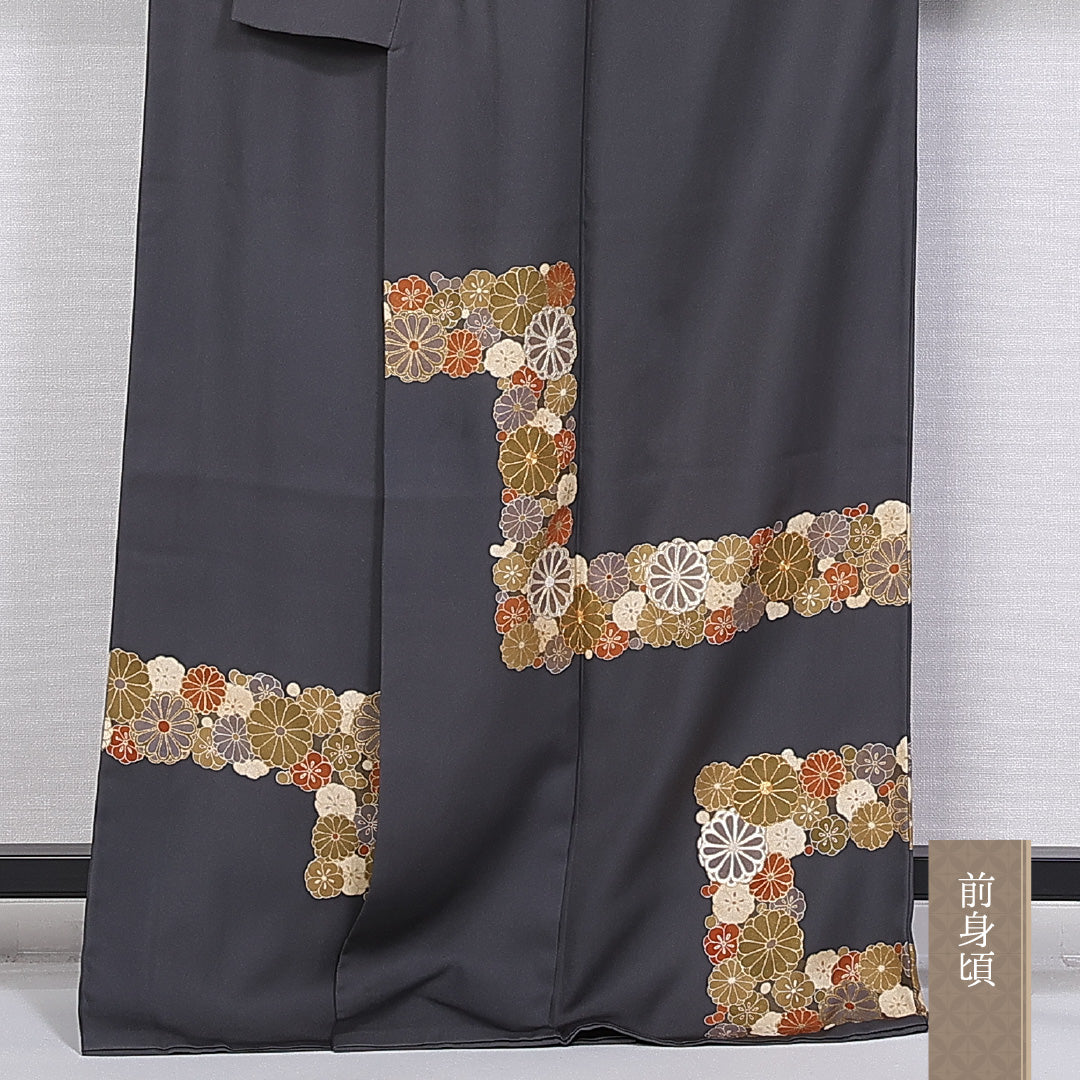 色留袖 一つ紋 丸に違い鷹の羽 身丈166cm 裄丈65.5cm Aランク 正絹 袷 広衿 XL 金駒刺繍 菊 セミフォーマル グレー系 1211-F0301