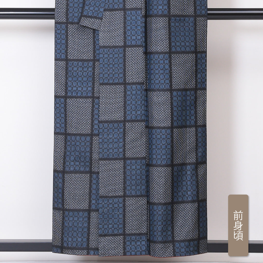 紬 袷 身丈154cm 裄丈60cm 正絹 Sランク Sサイズ バチ衿 カジュアル 市松 黒系 1216-03244