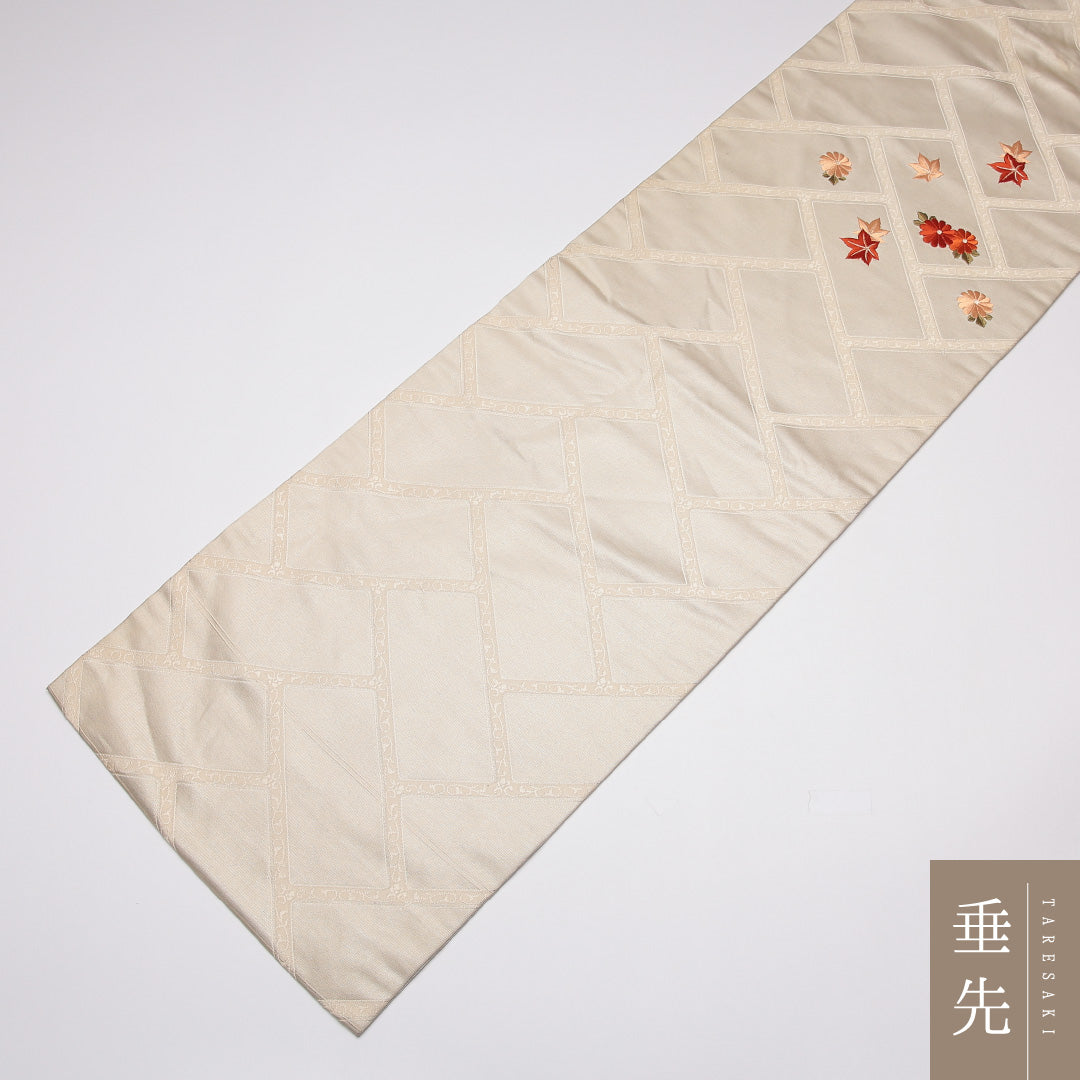 名古屋帯 帯丈344cm Cランク 名古屋仕立て ポイント柄 正絹 菊 紅葉 セミフォーマル クリーム系 1224-01599