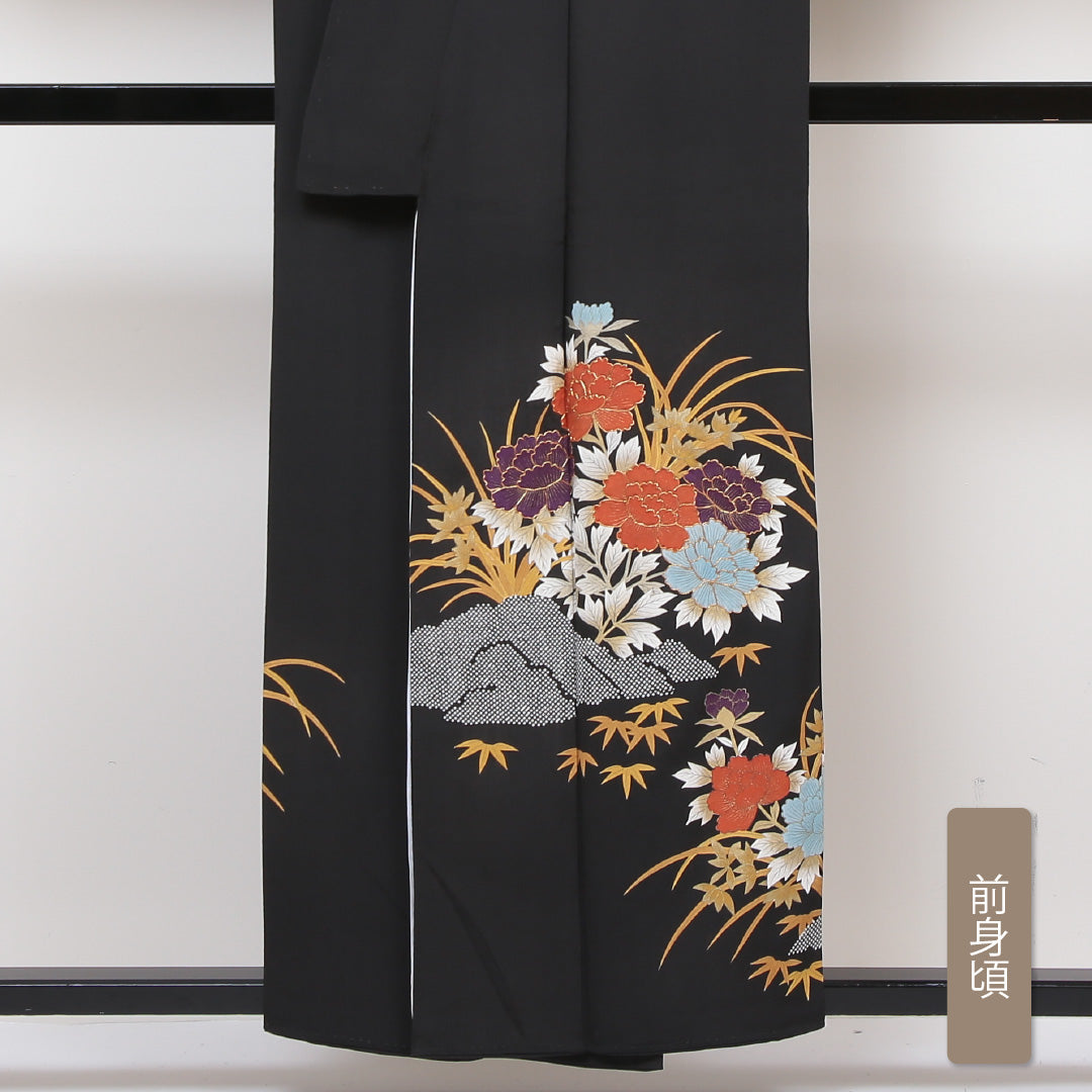 黒留袖 五つ紋 片喰 身丈157cm 裄丈64cm Sランク 正絹 袷 広衿 M 金駒刺繍 金箔 石庭 牡丹 笹 フォーマル 黒系 1211-F0155