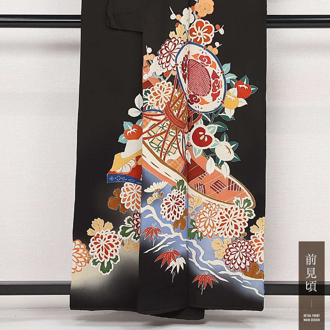 アンティーク 黒留袖 五つ紋 三つ割り桔梗 身丈154cm 裄丈61cm Dランク 正絹 袷 広衿 S 唐織 金駒刺繍 吉祥文様 橘 古典的 華やか 黒系 1211-F0562