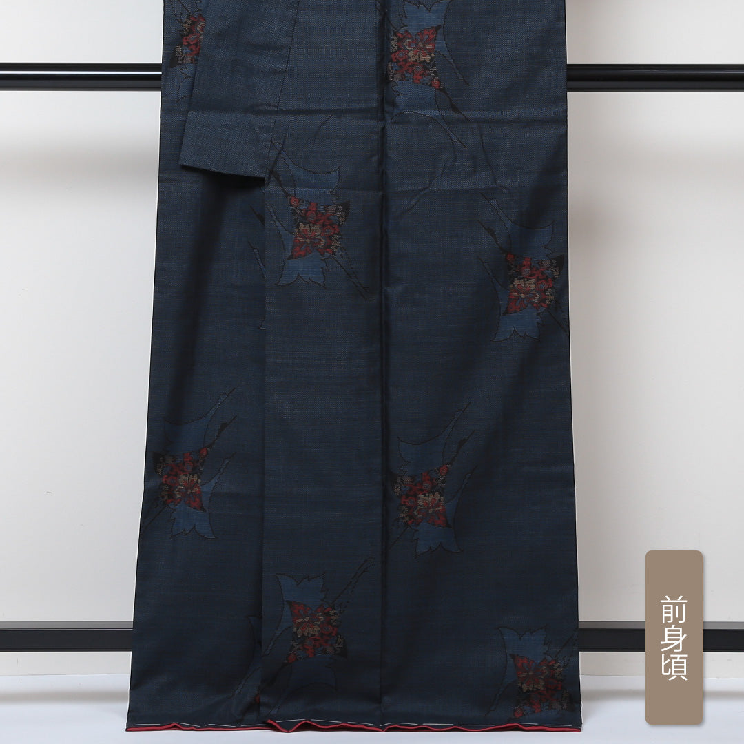 未使用品 紬(大島紬) 袷 身丈168cm 裄丈65cm 正絹 Sランク XLサイズ 広衿 インフォーマル 経緯絣 鶴 しつけ糸 紺系 1216-02983