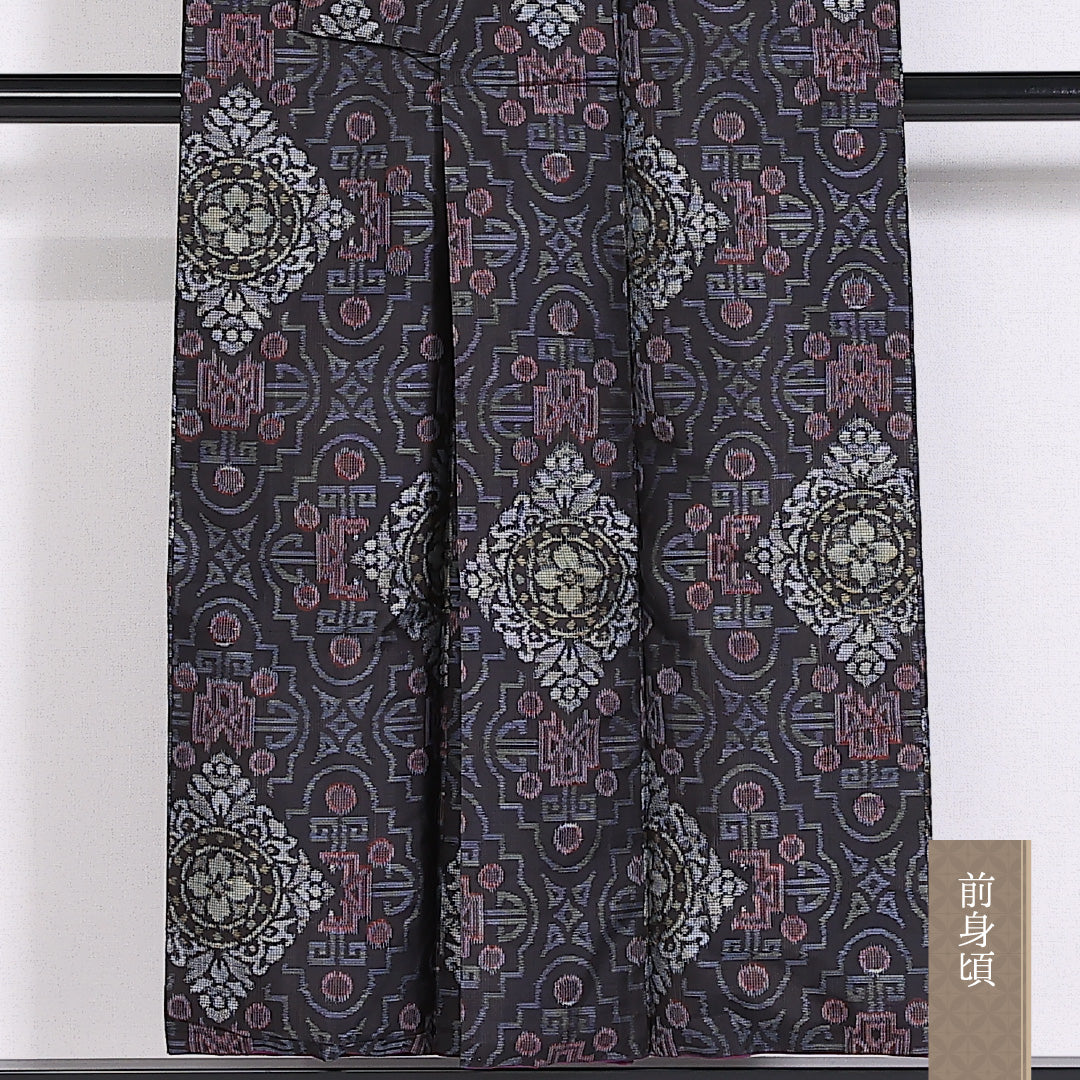 紬 袷 身丈150cm 裄丈62cm 正絹 Sランク カジュアル バチ衿 Sサイズ アラベスク文様 グレー系 RP 1223-03960