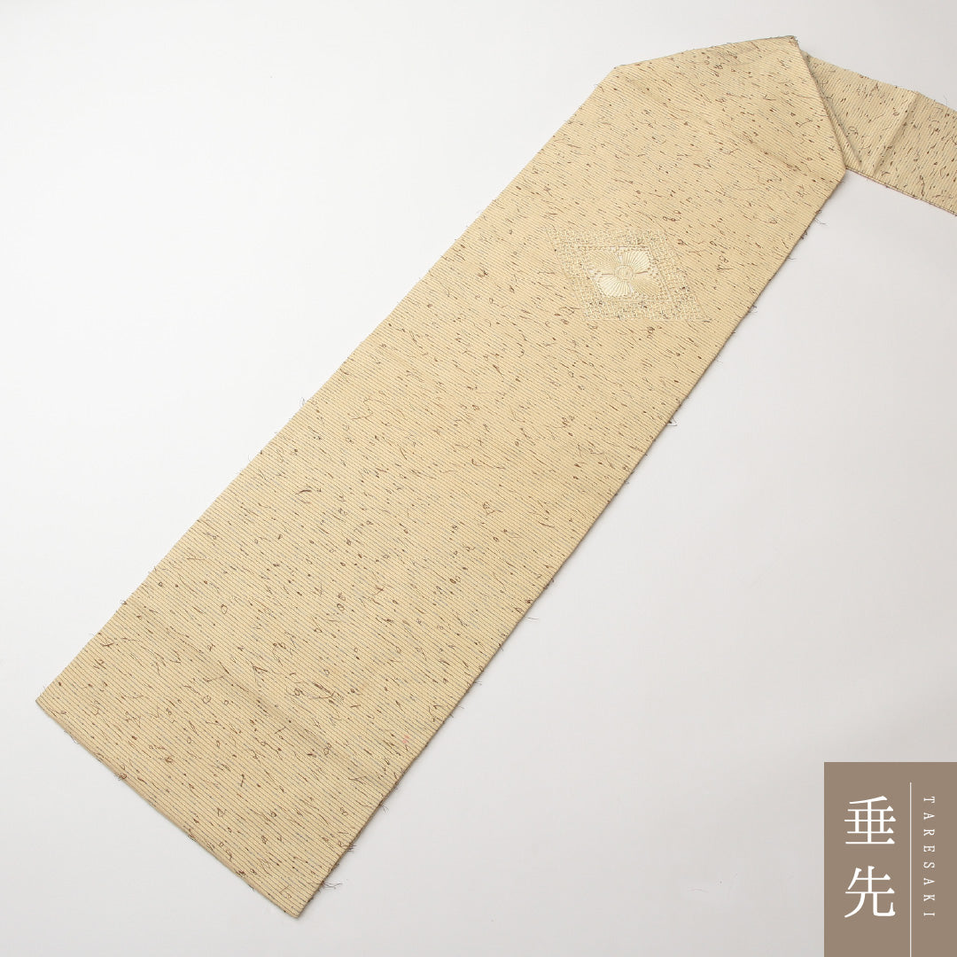 名古屋帯 紬地 ポイント柄 帯丈354cm カジュアル Aランク 正絹 汕頭刺繍 花菱 ひげ紬 クリーム系 1224-02153