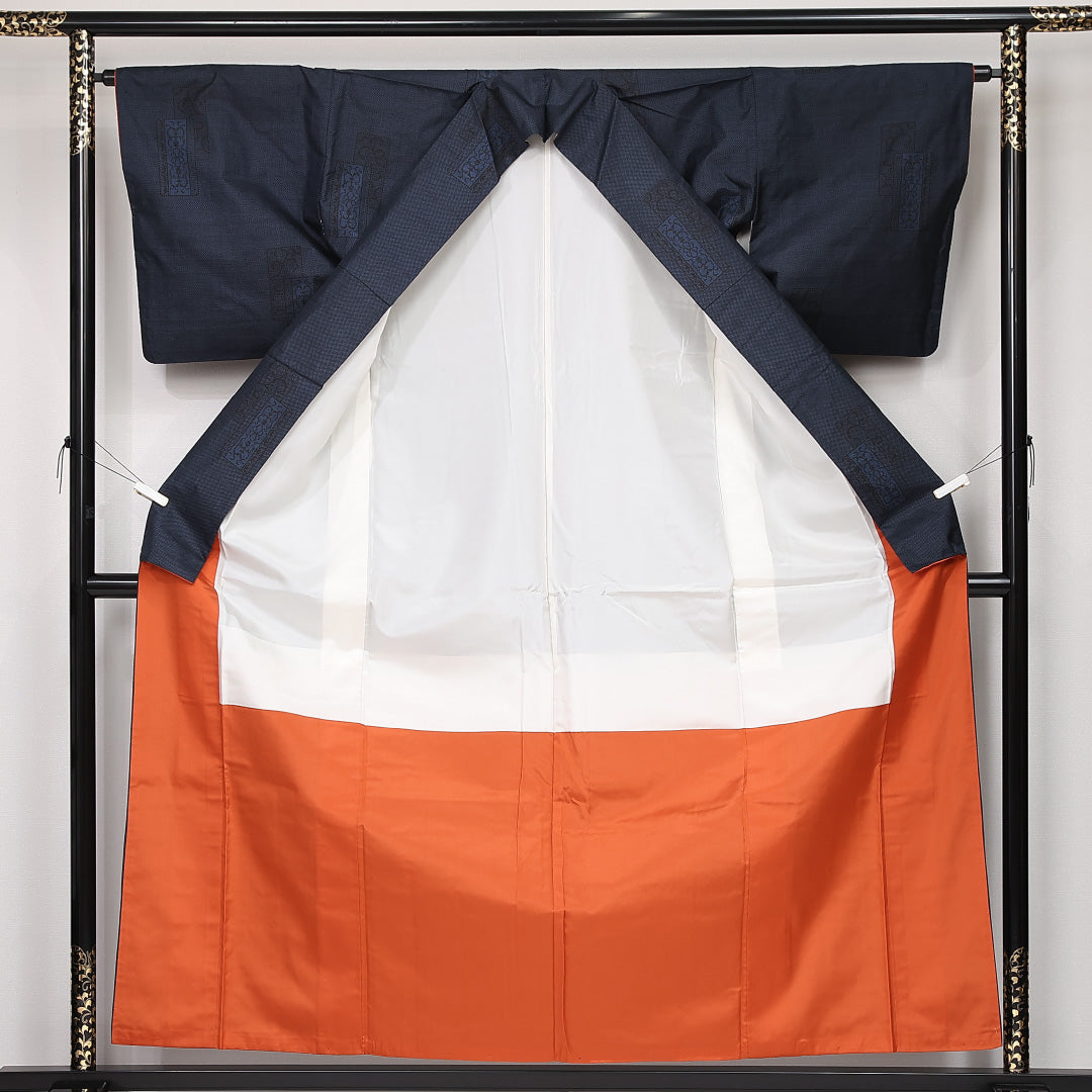 大島紬 袷 身丈158cm 裄丈63cm 正絹 Aランク インフォーマル 広衿 Mサイズ 唐草 紺系 RP 1223-13210