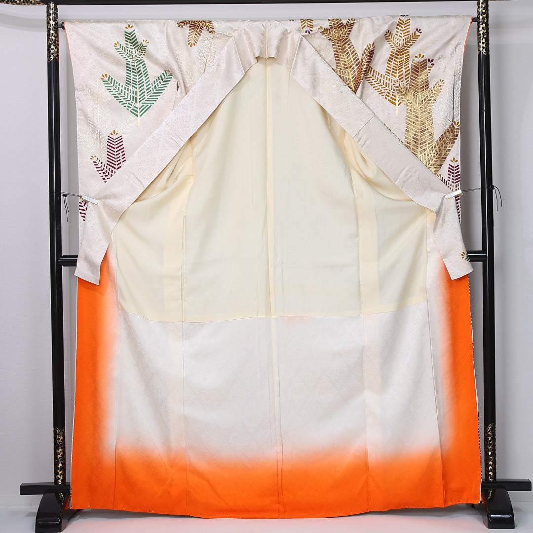 振袖 身丈169cm 裄丈66cm Aランク 袷 正絹 M 広衿 金駒刺繍 吉祥文様 松 植物柄 クリーム系 1213-F0449