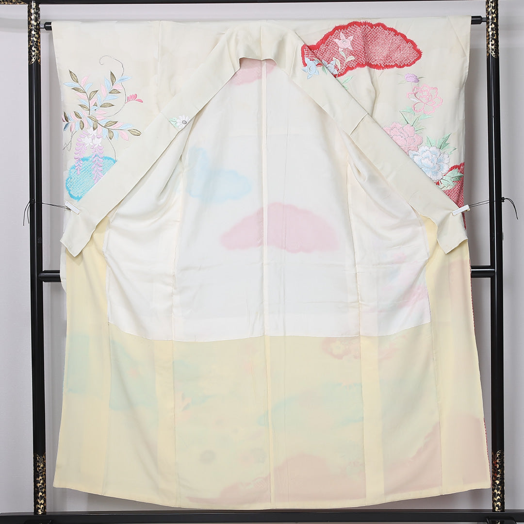 アンティーク 振袖 身丈155cm 裄丈64cm Cランク 正絹 袷 広衿 M 絞り 刺繍 雲取り 牡丹 古典的 落ち着き クリーム系 1213-F0452