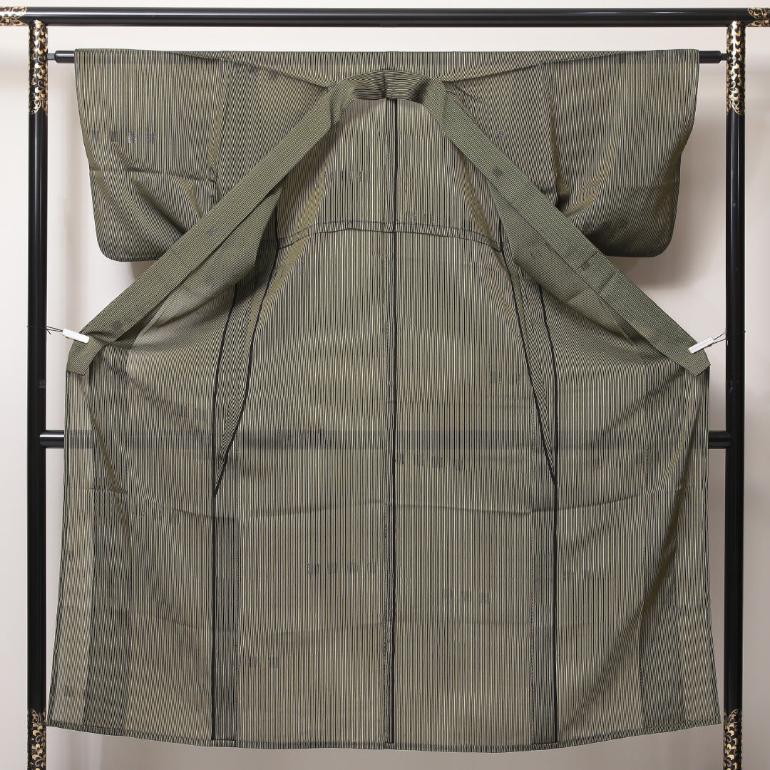 お召 夏物 夏物 身丈146cm 裄丈62cm 正絹 Aランク XSサイズ バチ衿 インフォーマル 縞 緑系 黄系 1265-02175