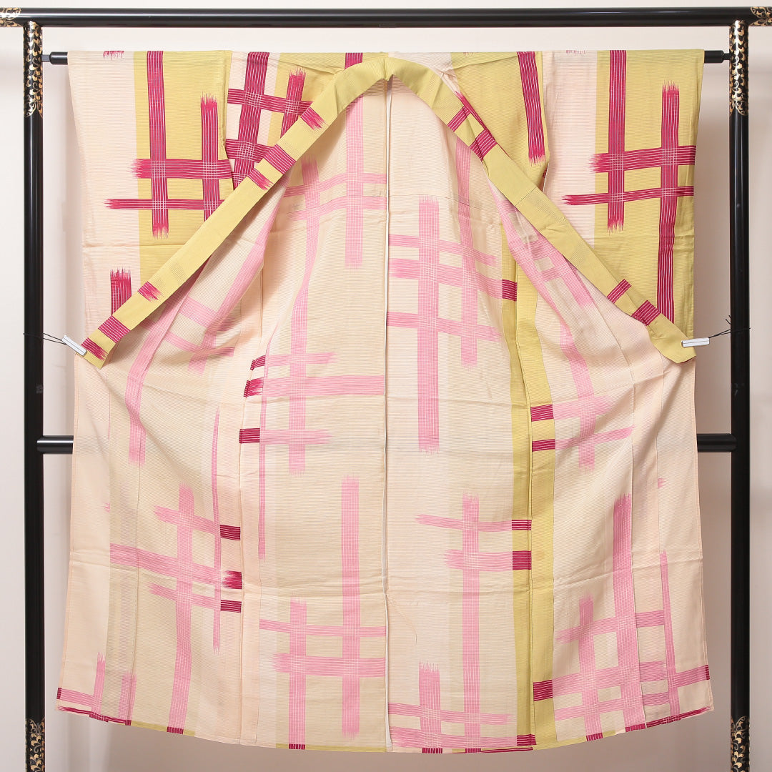 アンティーク 夏物 小紋 絽 身丈145cm 裄丈62cm 正絹 Cランク バチ衿 XSサイズ 井絣 黄系 RP 1221-02172