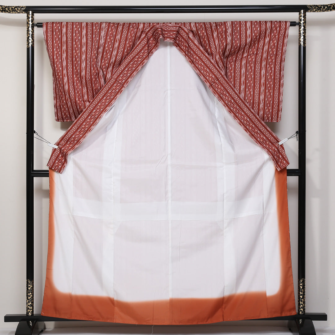 小紋 袷 身丈161cm 裄63cm 赤系 創作 洗える着物 Sランク しつけ糸 1215-01657-2412