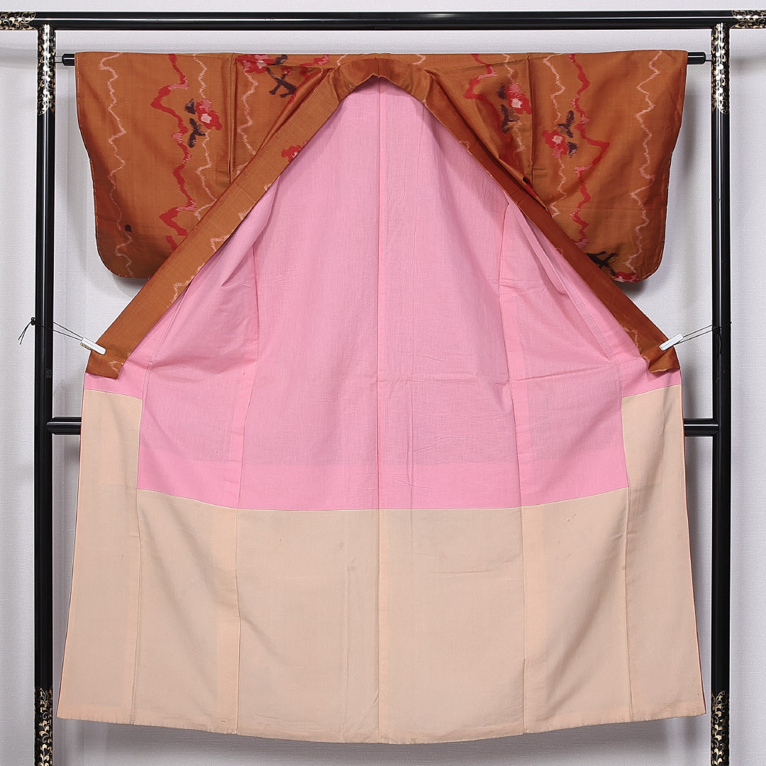 アンティーク 銘仙の着物 袷 身丈150cm 裄丈62cm 正絹 Bランク バチ衿 Sサイズ 抽象柄 朱系 RP 1223-10881