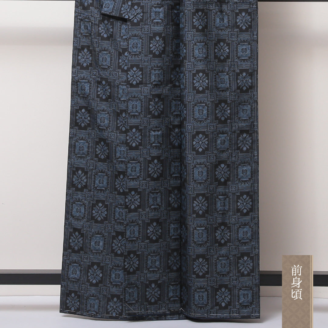 紬(村山大島紬) アンサンブル 袷 身丈162cm 裄丈62cm 正絹 Sランク Lサイズ 広衿 インフォーマル 創作柄 証紙 しつけ糸 紺系 1216-03529