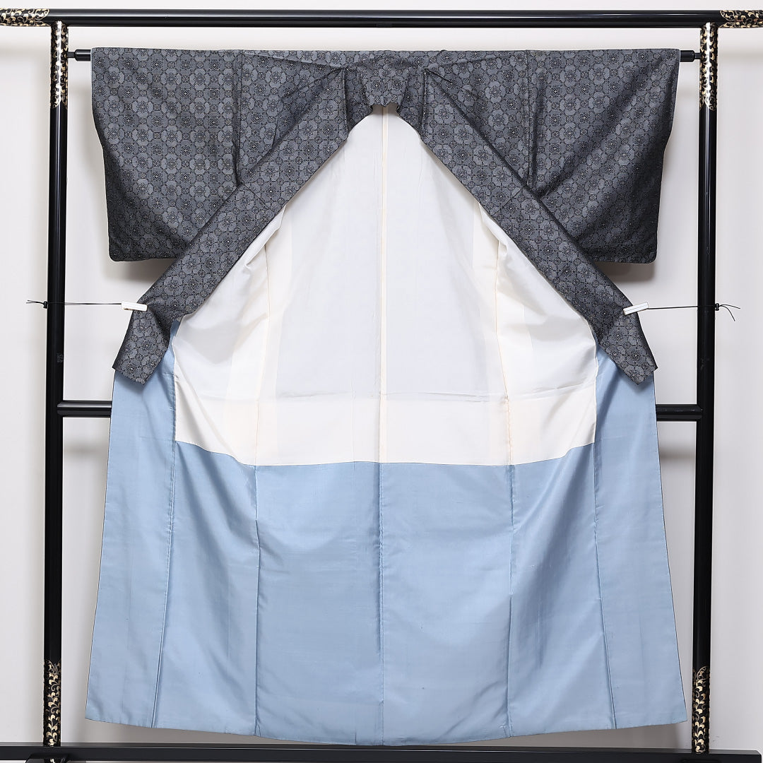 紬 袷 身丈157cm 裄丈63cm 正絹 Bランク カジュアル 広衿 Mサイズ 蜀江 グレー系 HP 1223-03856