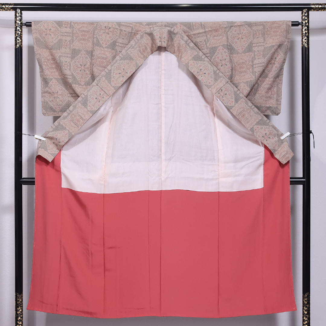 紬 袷 身丈149cm 裄丈62cm 正絹 Aランク カジュアル 広衿 XSサイズ 創作柄 ベージュ系 HP 1223-11821