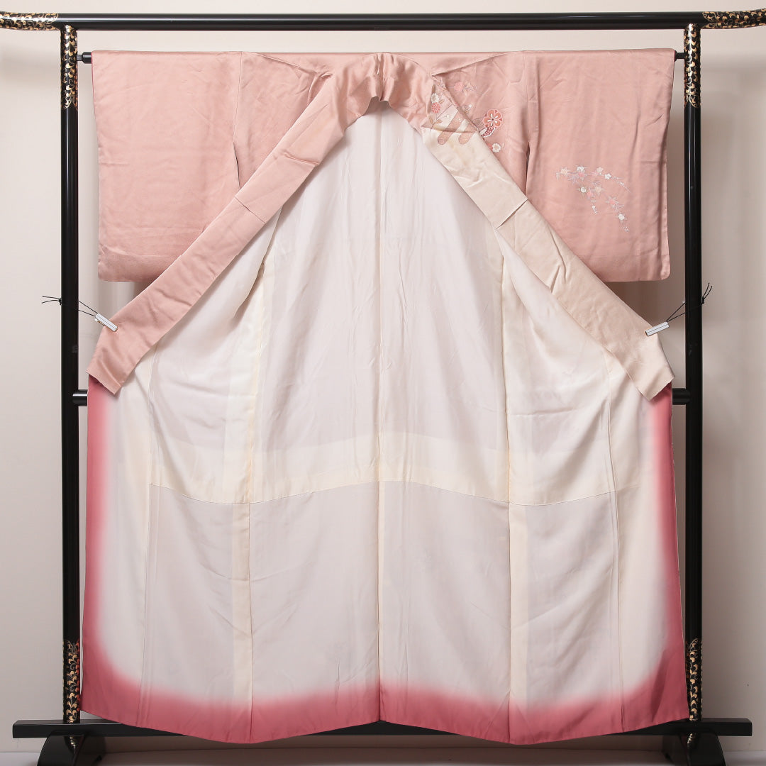訪問着 袷 身丈155~159cm 裄65cm 正絹 花や蝶 金彩 エ霞 ピンク系 Aランク 1212-00598