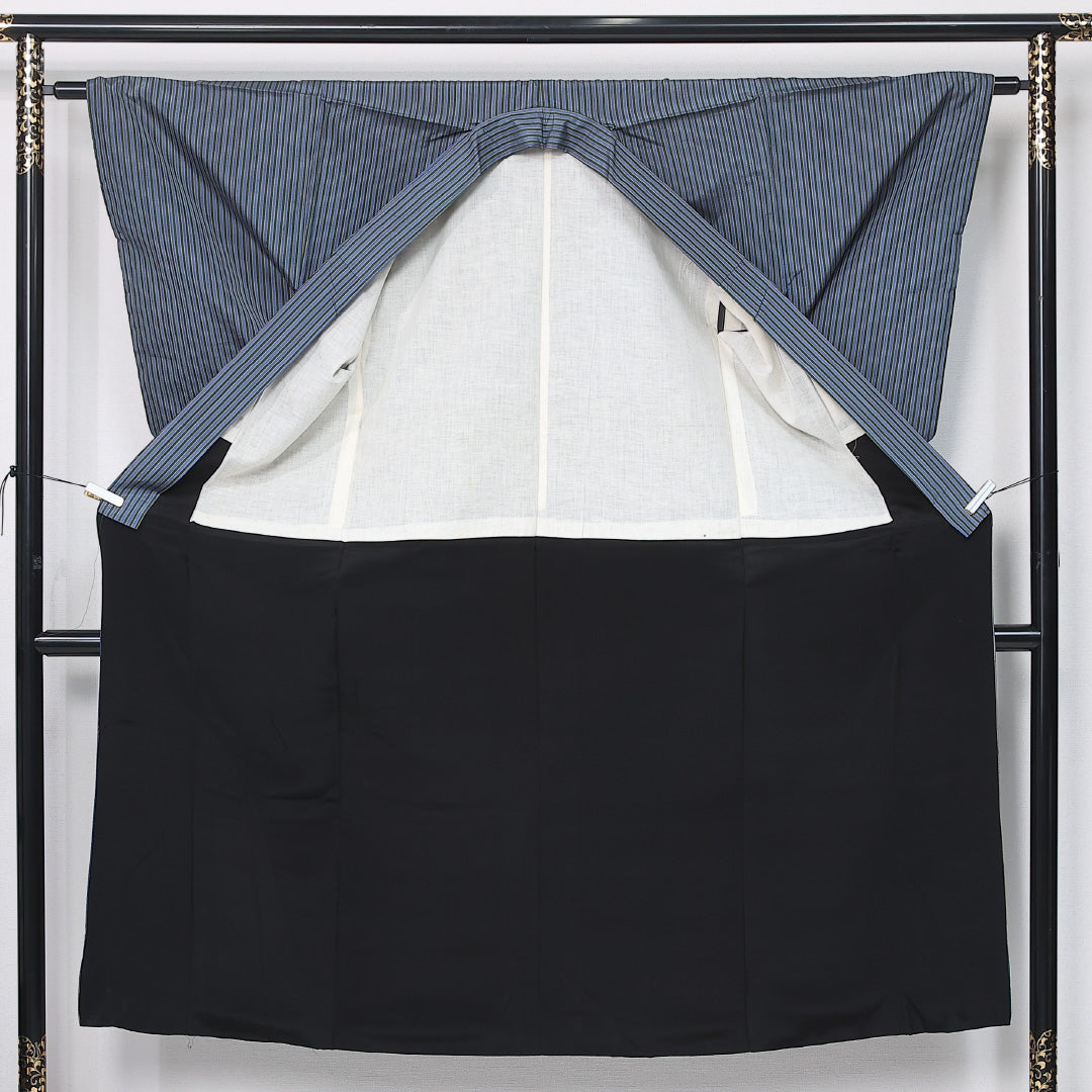 アンティーク 紬 袷 身丈144cm 裄丈62cm 正絹 Aランク バチ衿 XSサイズ 縞 青系 M4 1223-12049