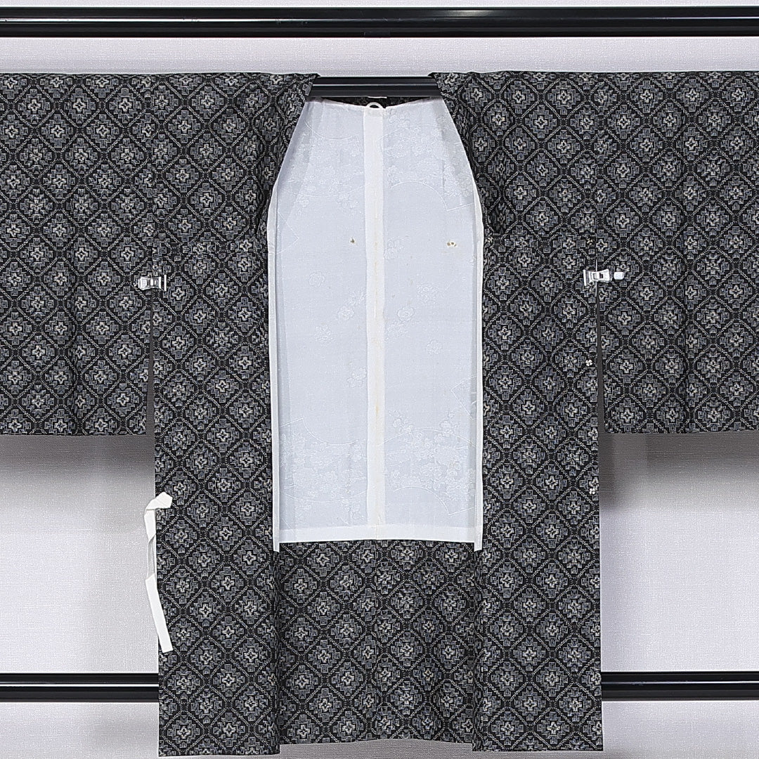道行コート (大島紬) 袷 身丈86cm 裄丈61cm 正絹 Aランク インフォーマル Sサイズ 蜀江 グレー系 RP 1237-10779
