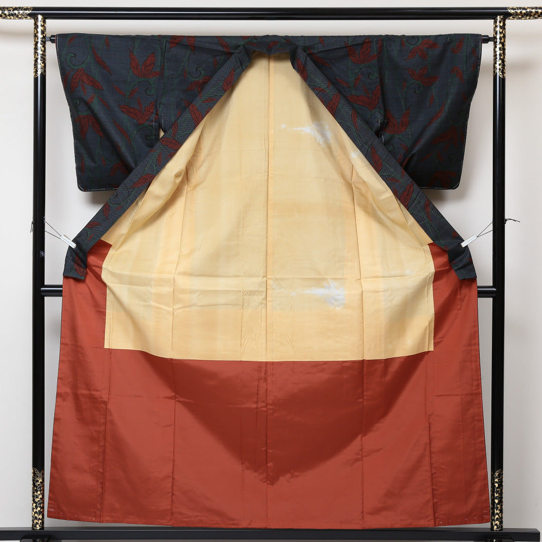 大島紬 袷 身丈159cm 裄65cm 正絹 紺系 Aランク 花柄 しつけ糸 1216-00530-3318 1216-00530