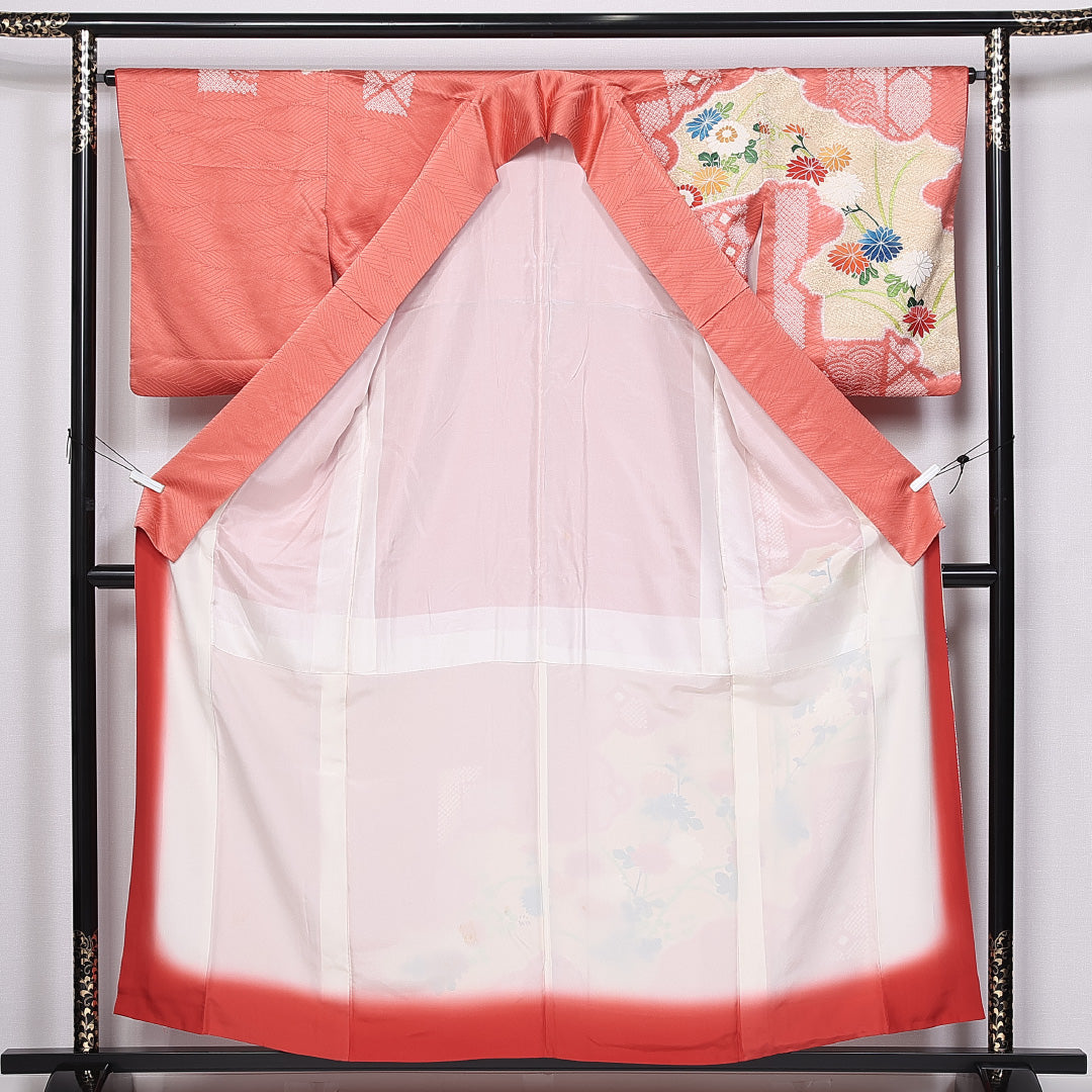 訪問着 袷 身丈151cm 裄丈60cm 正絹 Aランク セミフォーマル 広衿 Sサイズ 絞り 金駒刺繍 道長取り 菊 朱系 RP 1217-10714