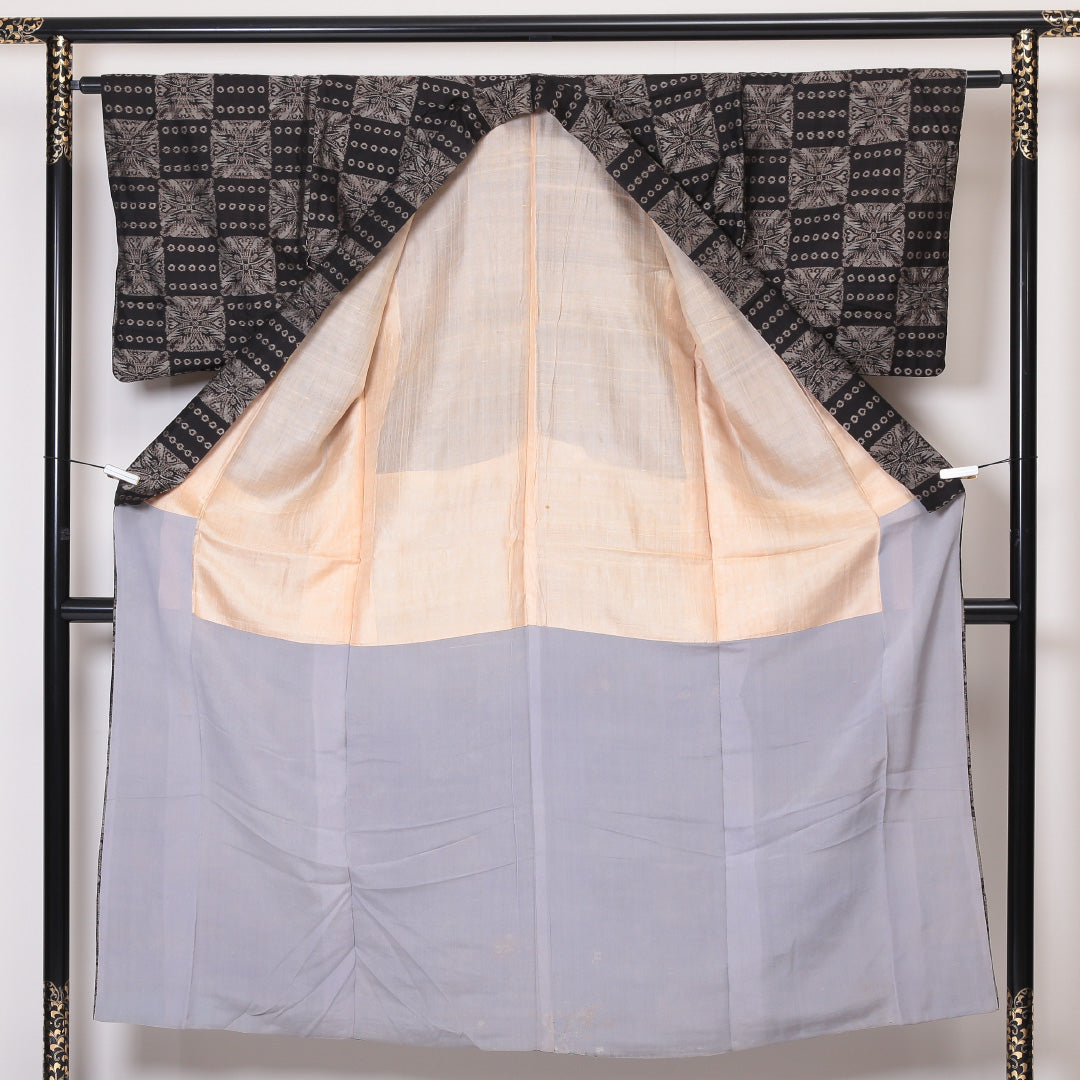 アンティーク 紬 袷 身丈149cm 裄丈63cm 正絹 Aランク バチ衿 XSサイズ 市松 茶系 RP 1223-03258