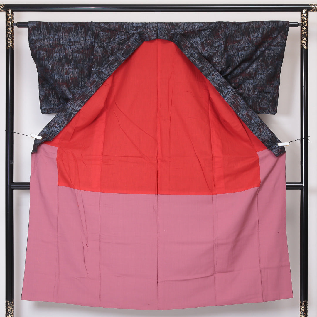 アンティーク 紬 袷 身丈144cm 裄丈61cm 正絹 Aランク バチ衿 XSサイズ 創作柄 グレー系 PO 1223-03434