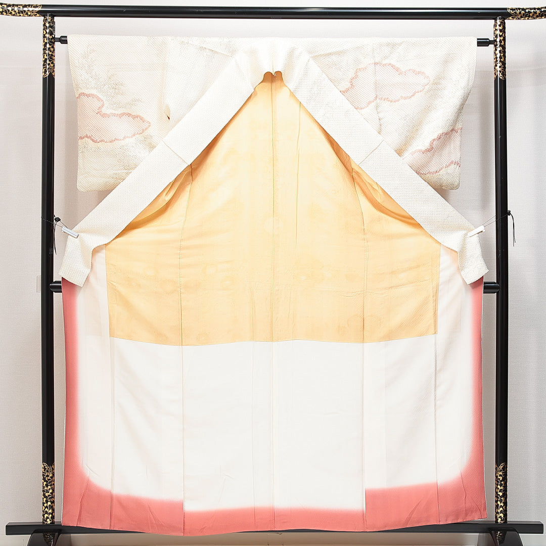 付下げ(総絞り) 袷 身丈158cm 裄丈60cm 正絹 Bランク Mサイズ 広衿 セミフォーマル 雲取り クリーム系 1261-14871