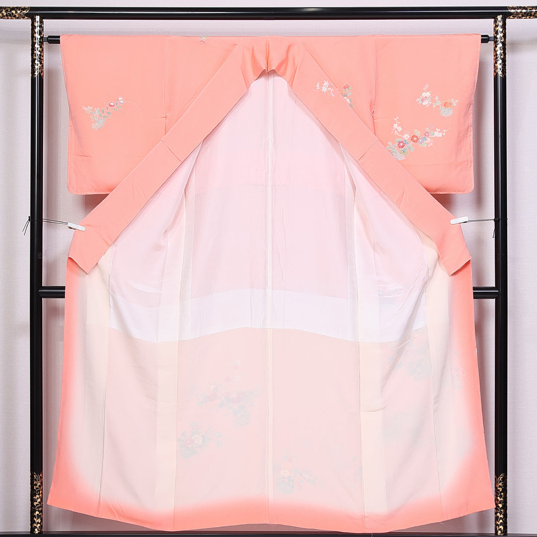訪問着 袷 身丈153cm 裄丈62cm 正絹 Sランク 一つ紋 (丸に片喰) セミフォーマル 広衿 Sサイズ 京友禅 花籠 菊 ピンク系 M4 1217-10363