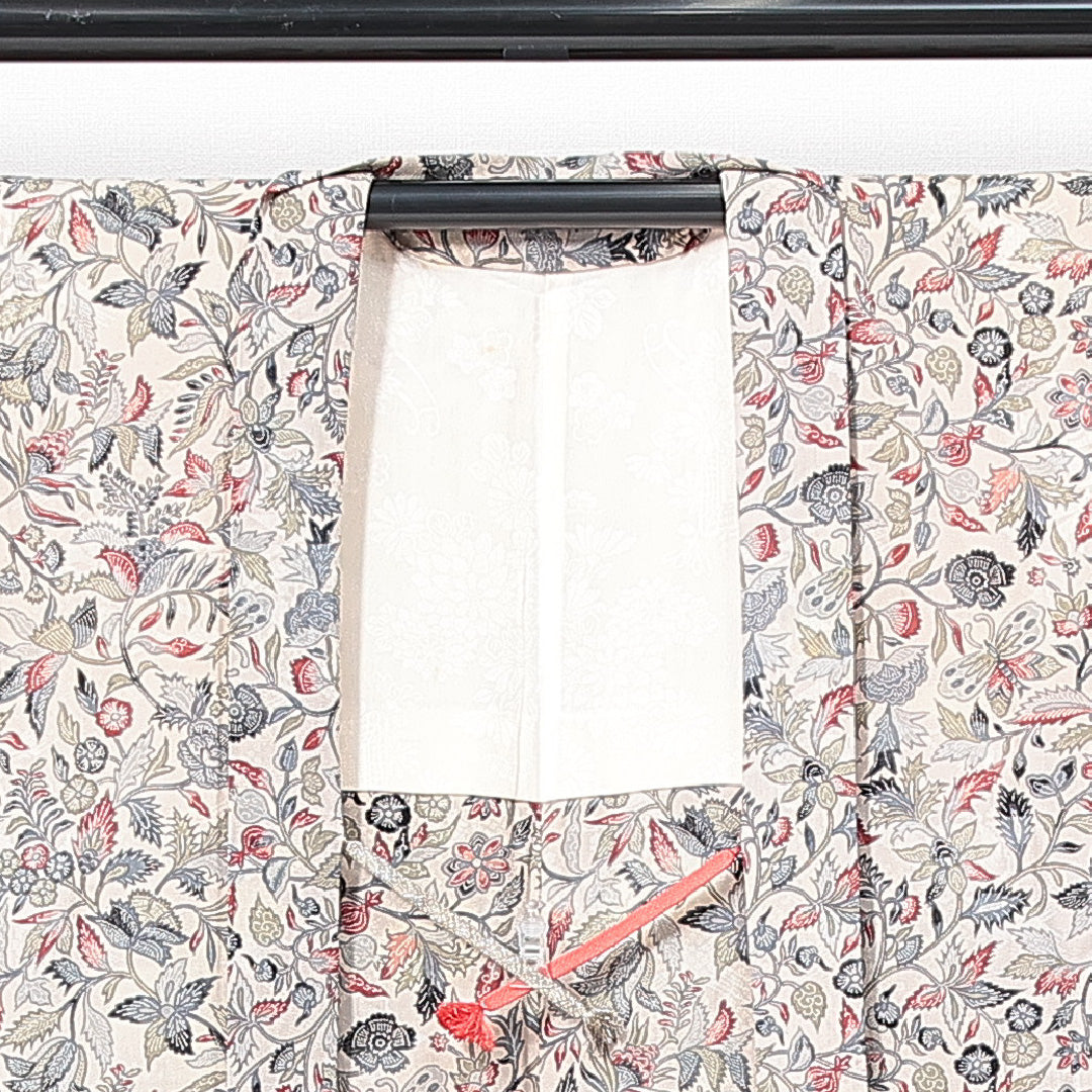 羽織 袷 身丈85cm 裄丈62cm 正絹 Aランク カジュアル Sサイズ 紐あり 植物柄 クリーム系 RP 1232-14704