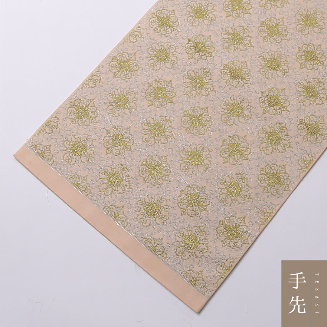 八寸名古屋帯 Cランク 帯丈368cm 正絹 全通 開き仕立て 帯端のみ未仕立て 織り セミフォーマル 唐草華文 名物裂 クリーム系 RP 1245-02613