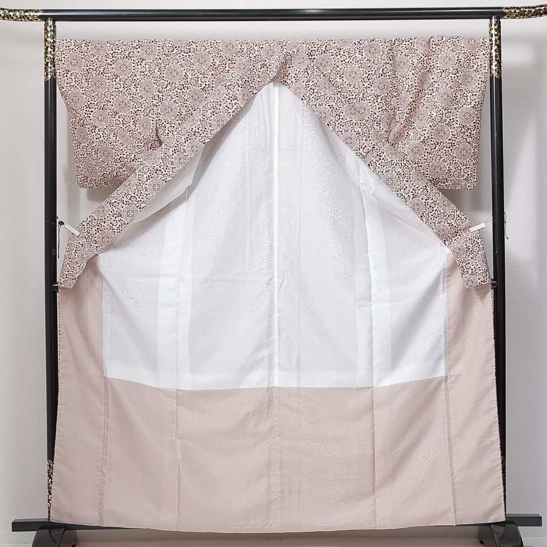 小紋 洗える着物 袷 身丈164cm 裄丈67cm ポリエステル Sランク Lサイズ 広衿 インフォーマル 鏡裏文 紫系 クリーム系 1215-14974