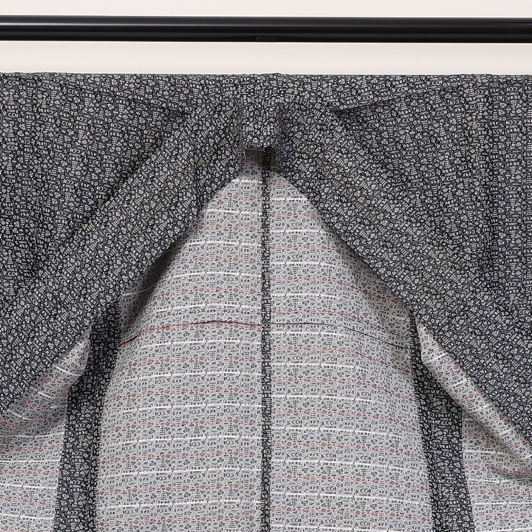紬 単衣 身丈154cm 裄丈64cm 正絹 Cランク カジュアル 広衿 Sサイズ 創作柄 黒系 LP 1223-03722