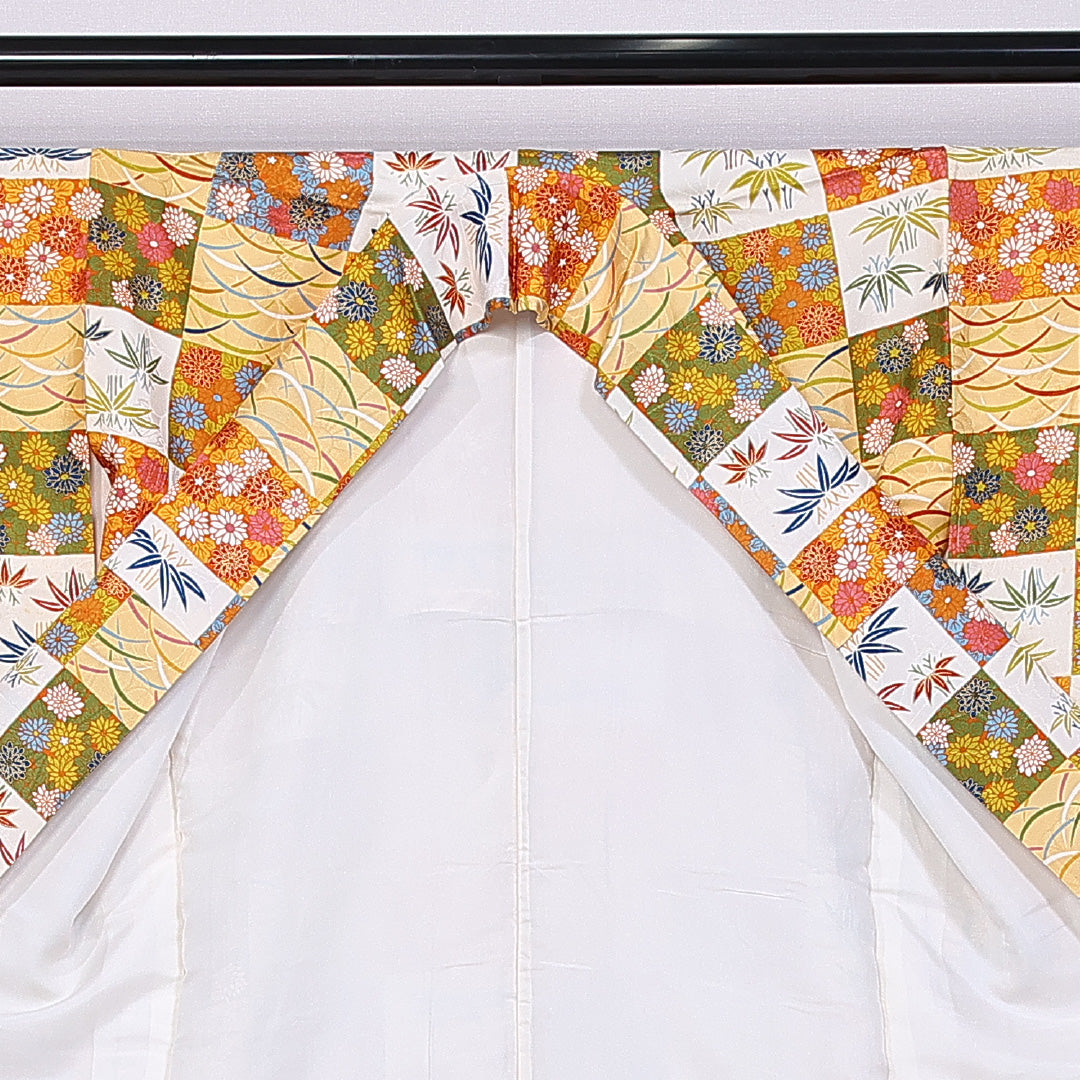 振袖 身丈158cm 裄丈63.5cm 袷 正絹 Bランク 広衿 市松模様 芝草 竹 菊 1213-F0396