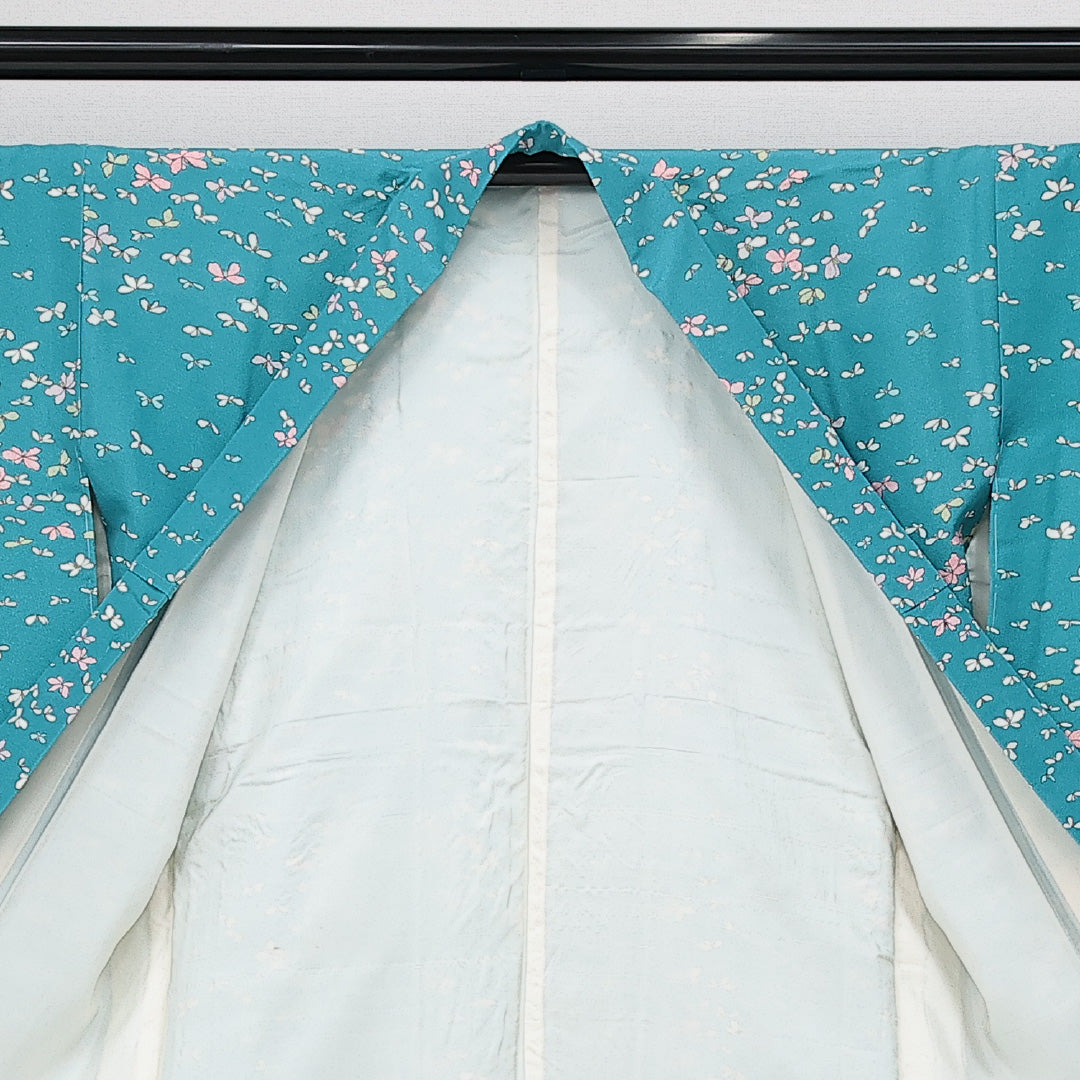 未使用品 洗える着物 小紋 袷 身丈155cm 裄丈63cm ポリエステル Sランク インフォーマル バチ衿 Mサイズ しつけ糸 花柄 水色系 RP 1221-14295