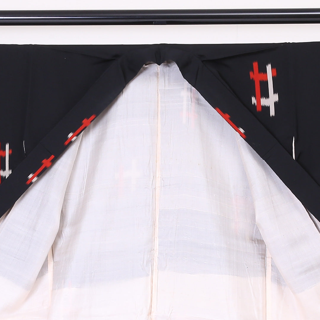 お召 袷 身丈149cm 裄丈63cm 正絹 Bランク XSサイズ バチ衿 インフォーマル 井絣 黒系 1265-01930