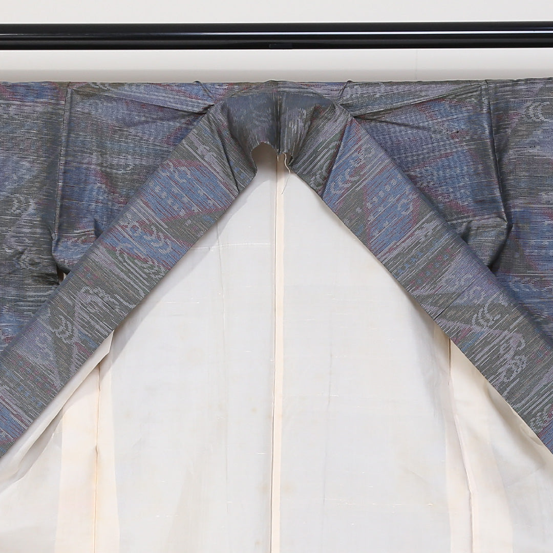 大島紬 袷 身丈155cm 裄63.5cm 正絹 グレー系 Aランク 色大島 流水 モダン 1216-00657-3322