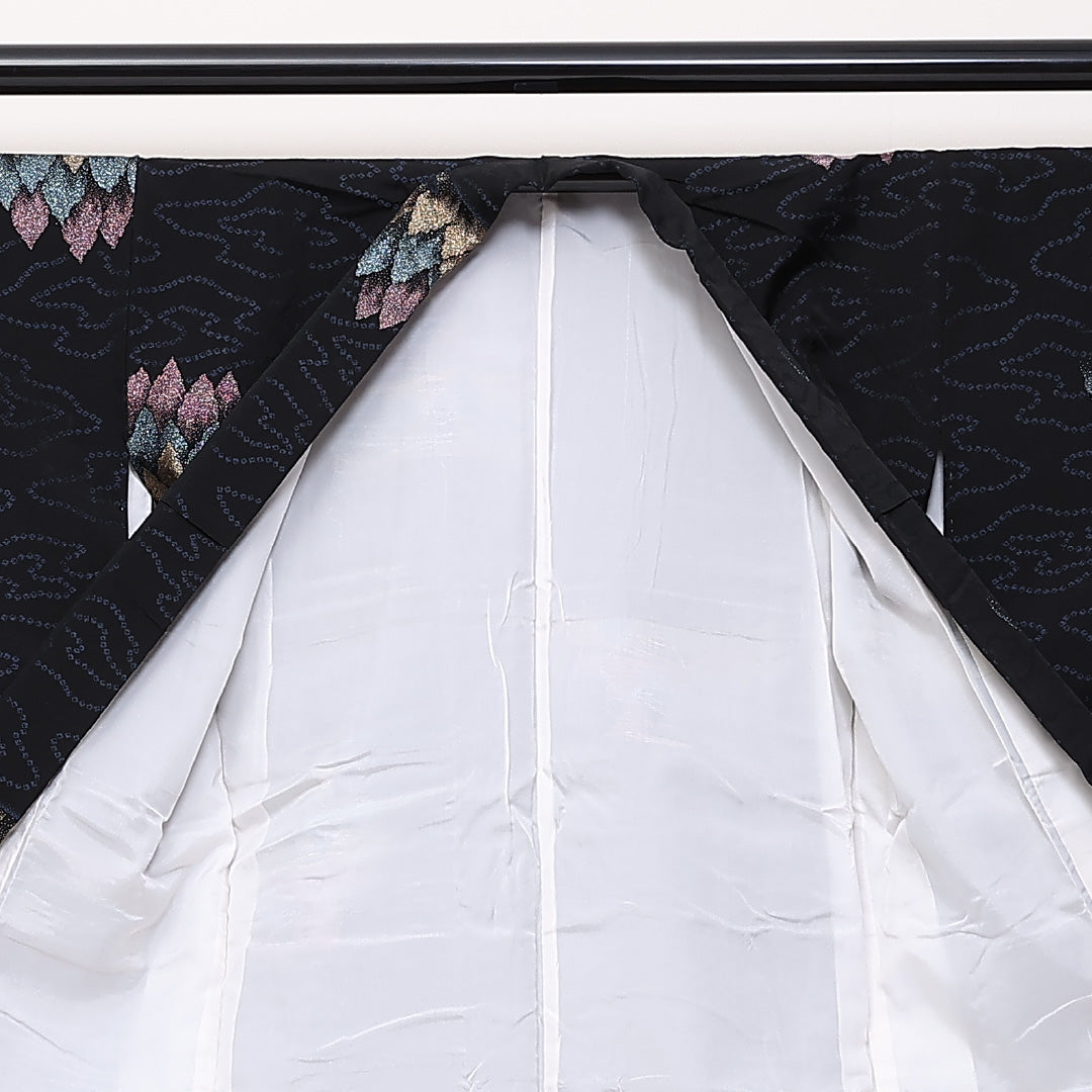 紬 袷 身丈149cm 裄61.5cm 正絹 漆糸 木 鹿の子柄 黒系 Cランク 1216-01357