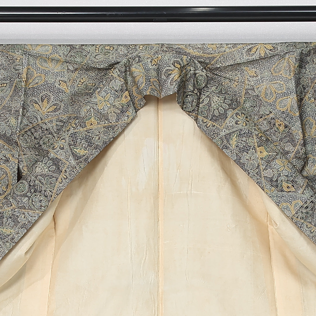 小紋 (お召) 袷 身丈160cm 裄丈64cm 正絹 Aランク インフォーマル 広衿 Lサイズ 花柄 緑系 RP 1221-11926