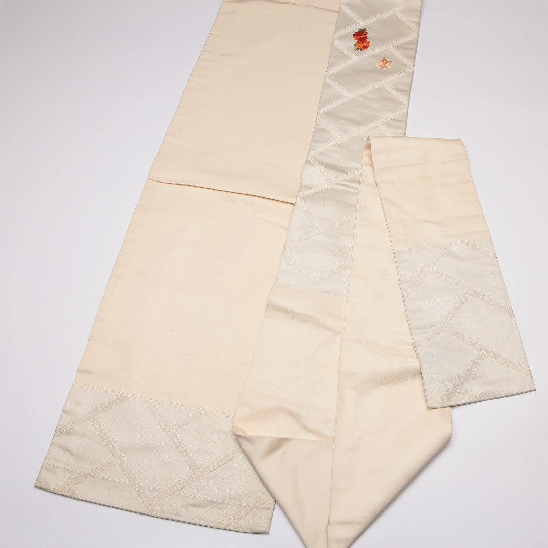 名古屋帯 帯丈344cm Cランク 名古屋仕立て ポイント柄 正絹 菊 紅葉 セミフォーマル クリーム系 1224-01599
