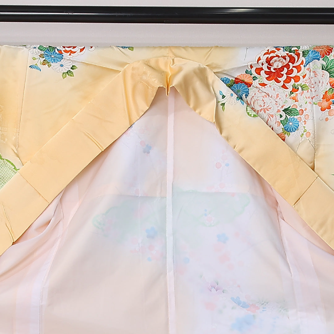 振袖 身丈167cm 裄丈64cm Cランク ポリエステル 洗える着物 袷 広衿 XL 金駒刺繍 雲取り 牡丹 フォーマル 古典的 華やか 黄系 1213-F0497