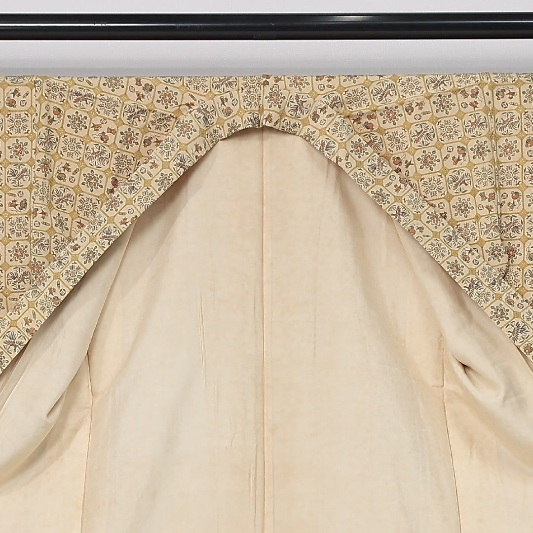 小紋 袷 身丈150cm 裄丈64cm 正絹 Aランク インフォーマル バチ衿 Sサイズ 金彩 蜀江 鳳凰 花鳥風月 黄系 HP 1221-11994