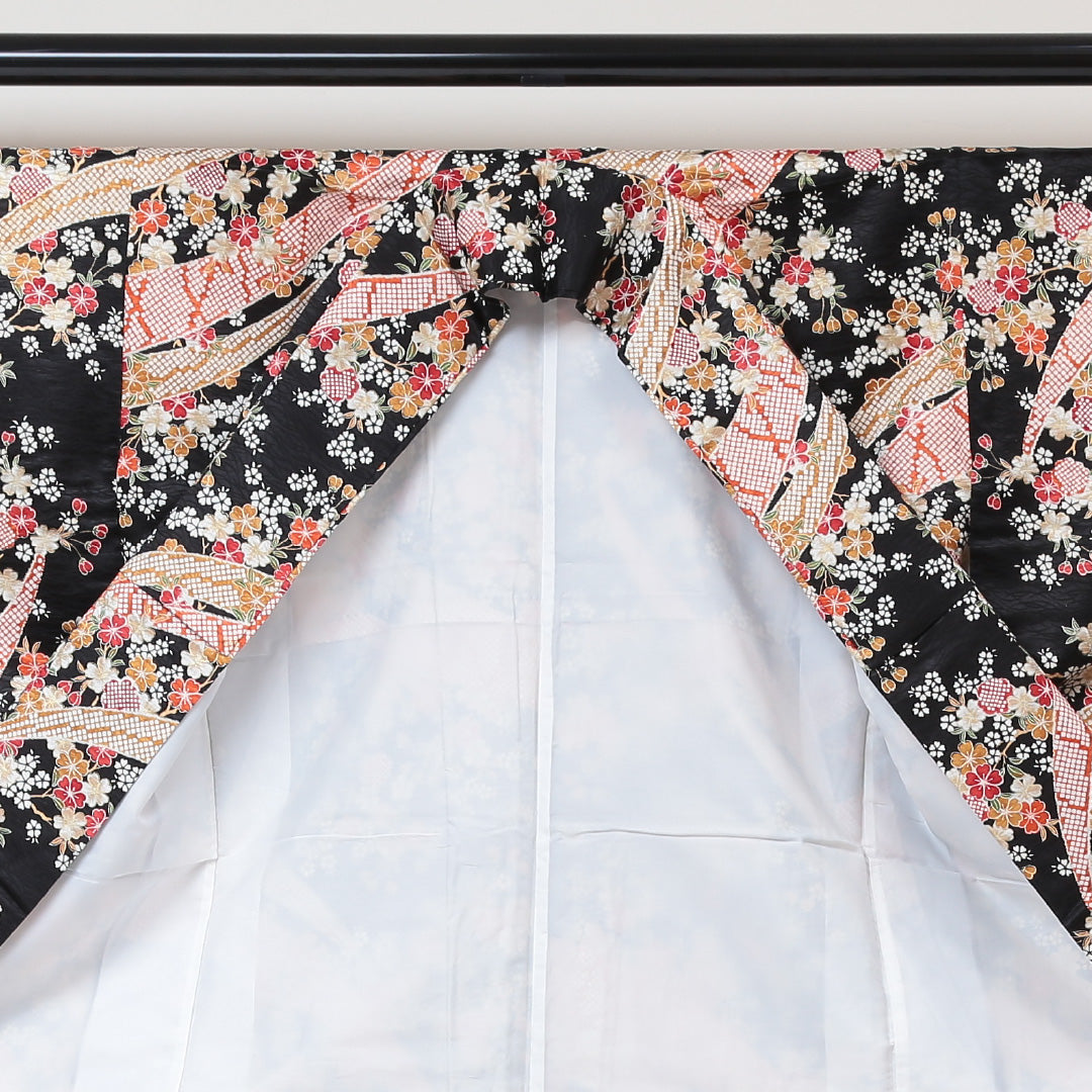 小紋 洗える着物 袷 身丈159cm 裄丈62cm ポリエステル Aランク Mサイズ 広衿 インフォーマル 古典柄 花柄 黒系 ピンク系 1215-01407