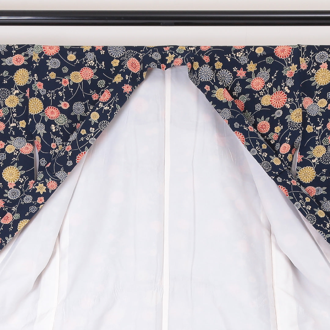小紋 袷 身丈157cm 裄丈65cm 正絹 Sランク インフォーマル バチ衿 Mサイズ 菊 紅葉 紺系 RP 1221-02059