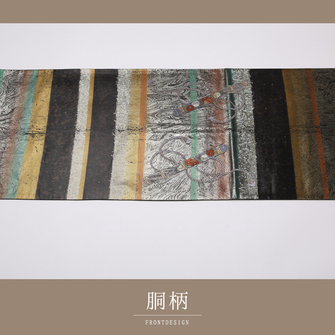 袋帯 帯丈432cm 正絹 六通 セミフォーマル 横笛 落款 グレー系 銀系 1243-01078